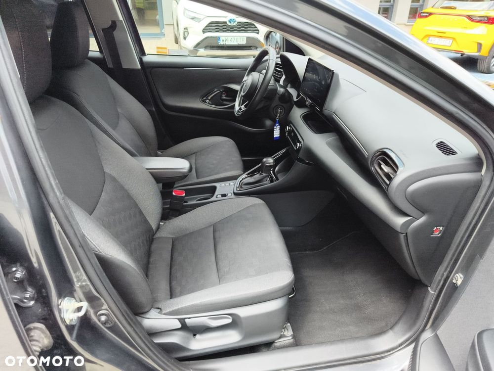 Toyota Yaris Hybrid 1.5 Style - 10