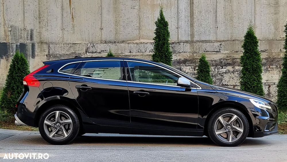 Volvo V40 D3 Geartronic RDesign - 18