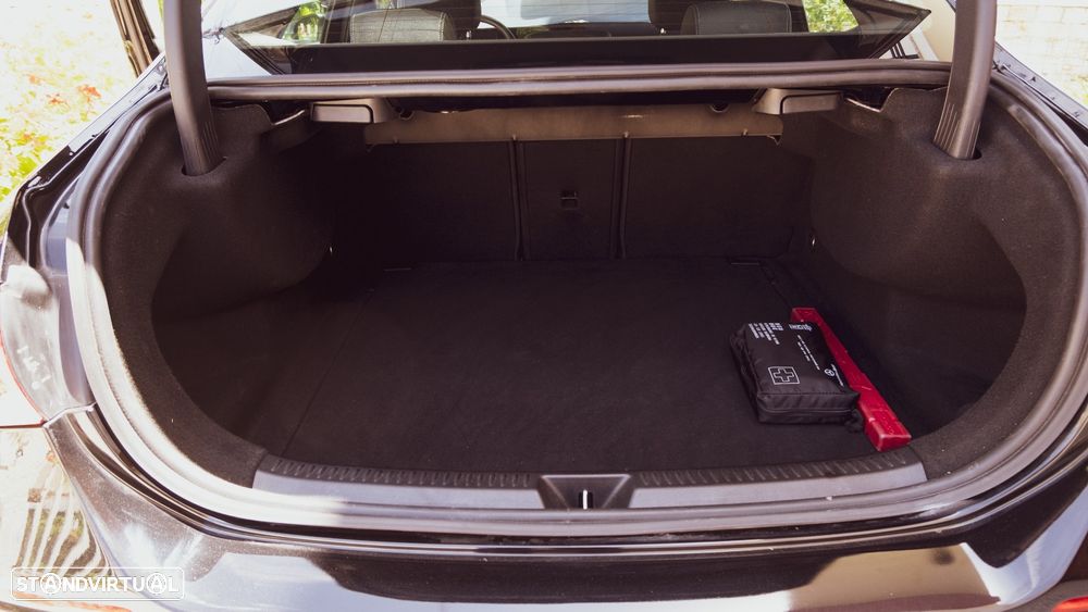 Mercedes-Benz A 180 Limousine d Style Plus Aut. - 40