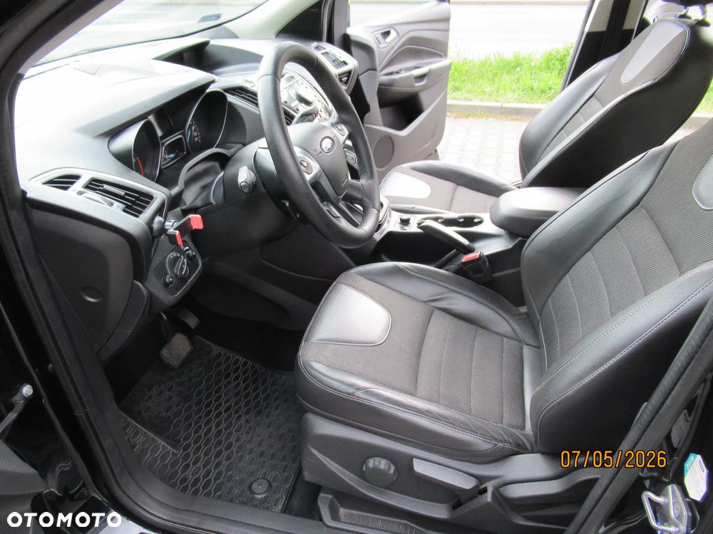 Ford Kuga 2.0 TDCi 4x4 Titanium - 21