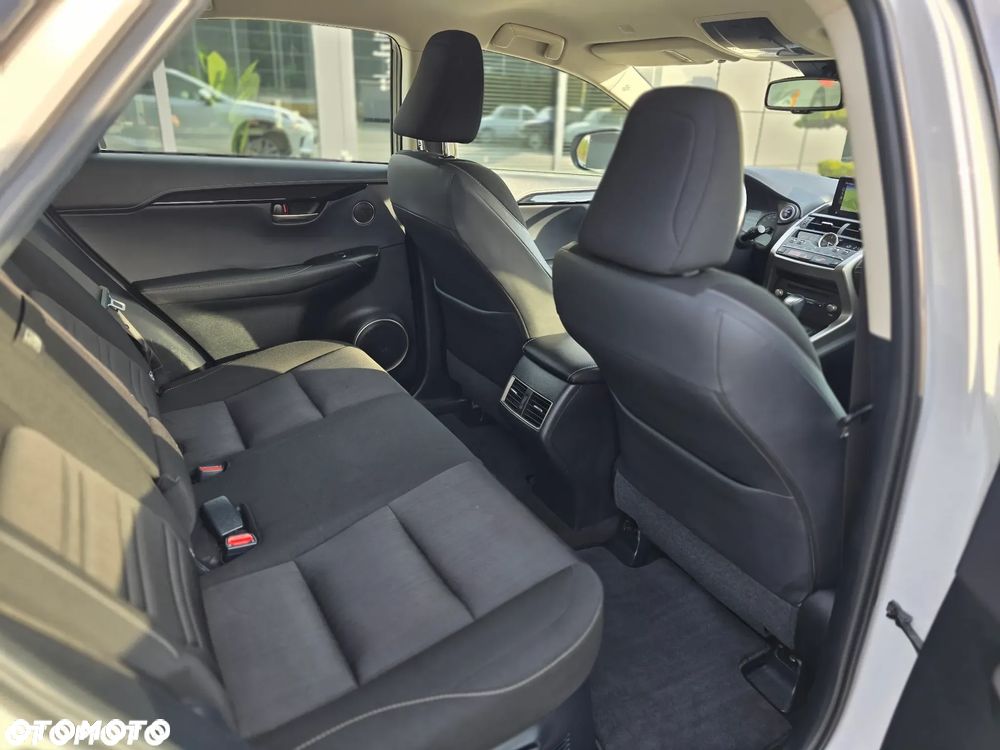 Lexus NX 300h Elegance AWD - 33