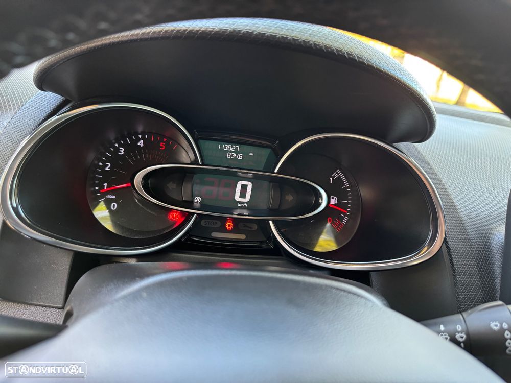 Renault Clio Sport Tourer 1.5 dCi Limited C/PM+Pneu - 23