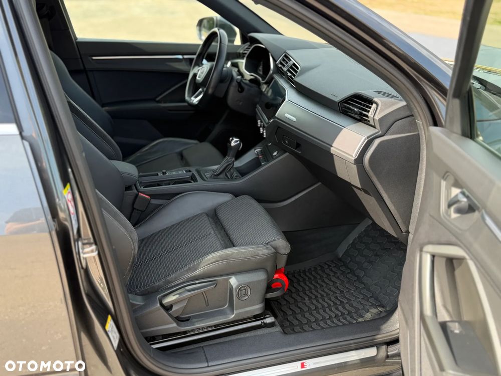 Audi Q3 45 TFSI e S Line S tronic - 11