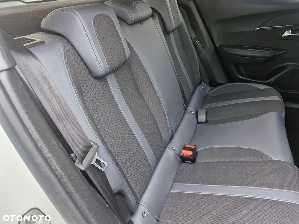 Peugeot 2008 BlueHDi 110 Allure Pack - 35