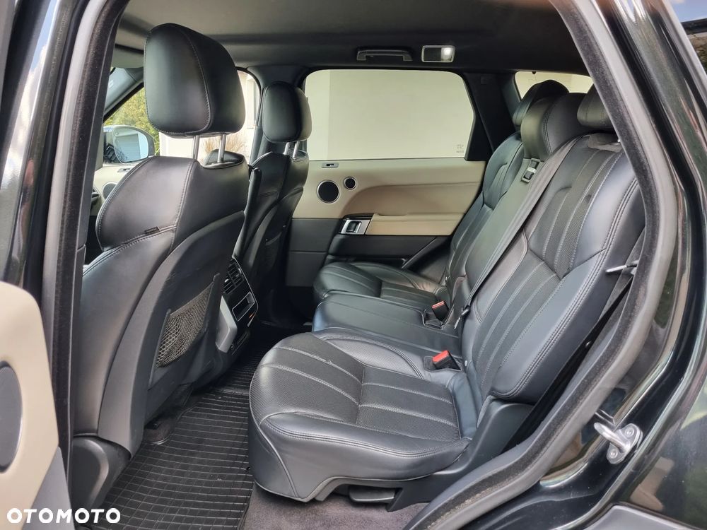 Land Rover Range Rover Sport D250 (SDV6) HSE - 9