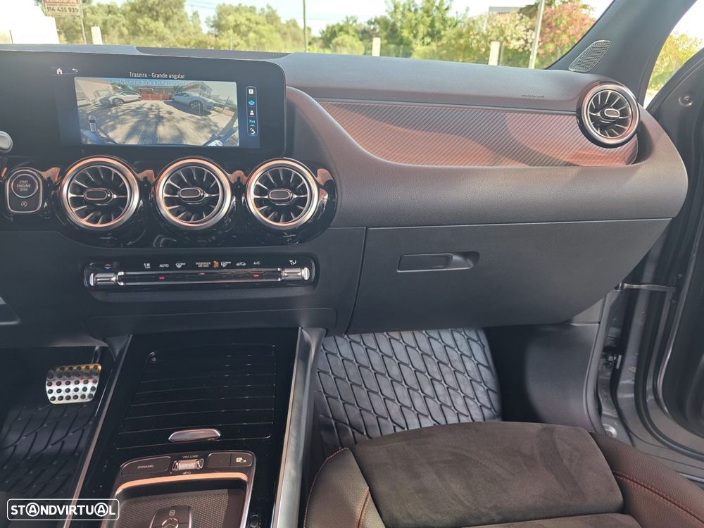 Mercedes-Benz GLA 200 d AMG Line - 14