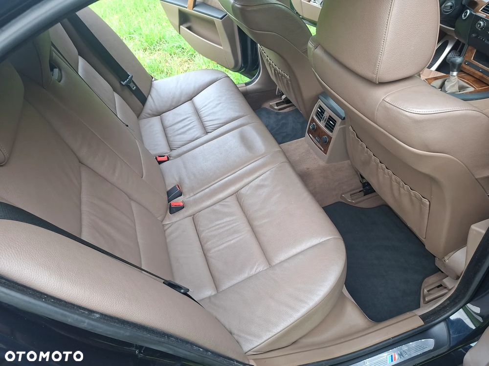 BMW Seria 5 530i - 17