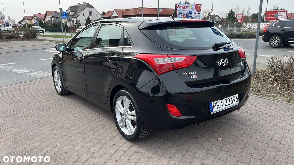Hyundai i30 blue 1.6 GDI Style - 6