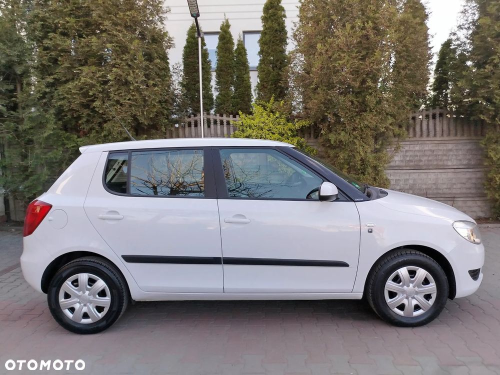 Skoda Fabia 1.2 HTP Active - 4