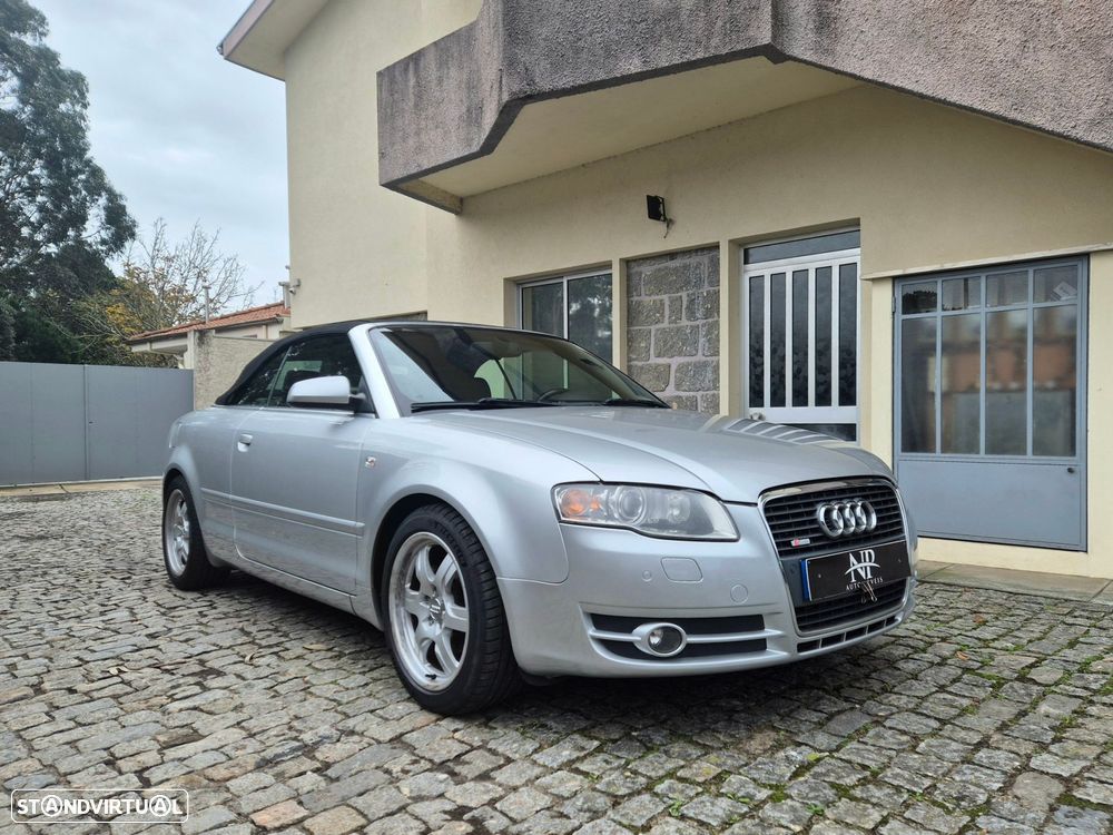 Audi A4 Cabrio 2.0 TDi S-line - 2