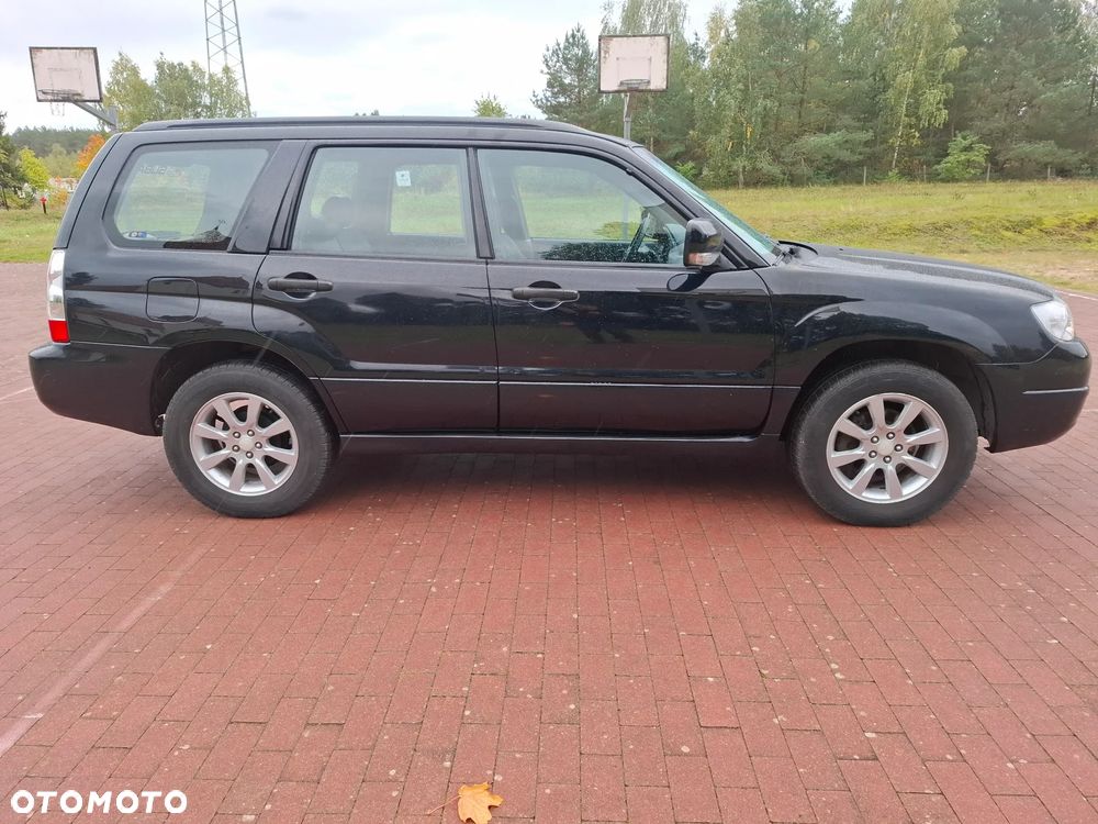 Subaru Forester 2.0 XC Celebration - 6