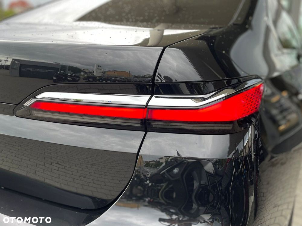 BMW Seria 7 - 41