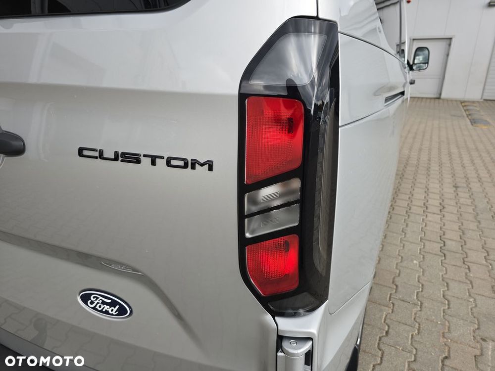 Ford Transit Custom - 12