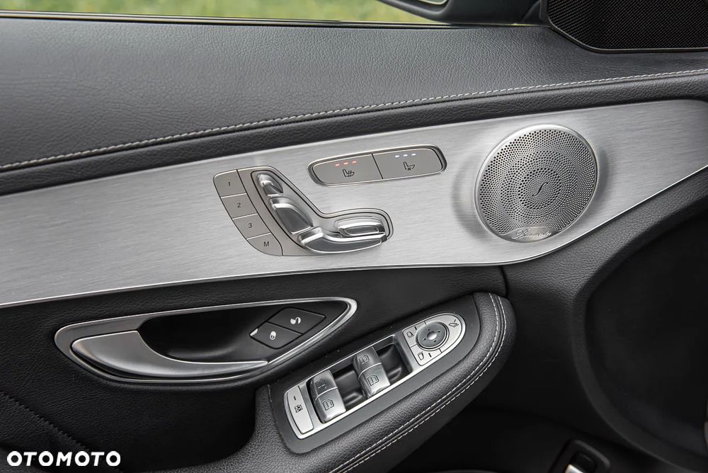 Mercedes-Benz Klasa C 400 4-Matic 9G-TRONIC - 16