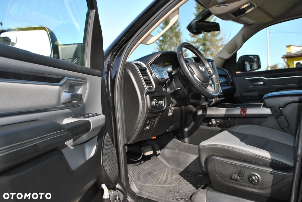 RAM 1500 Crew Cab Longbed Laramie - 8