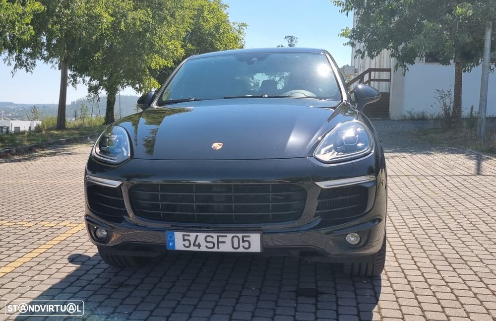 Porsche Cayenne Platinum Edition - 3