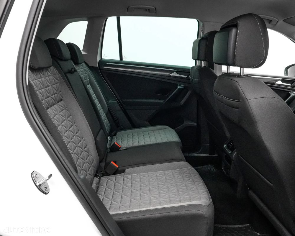 Volkswagen Tiguan 2.0 TDI SCR DSG 4Motion Elegance - 17