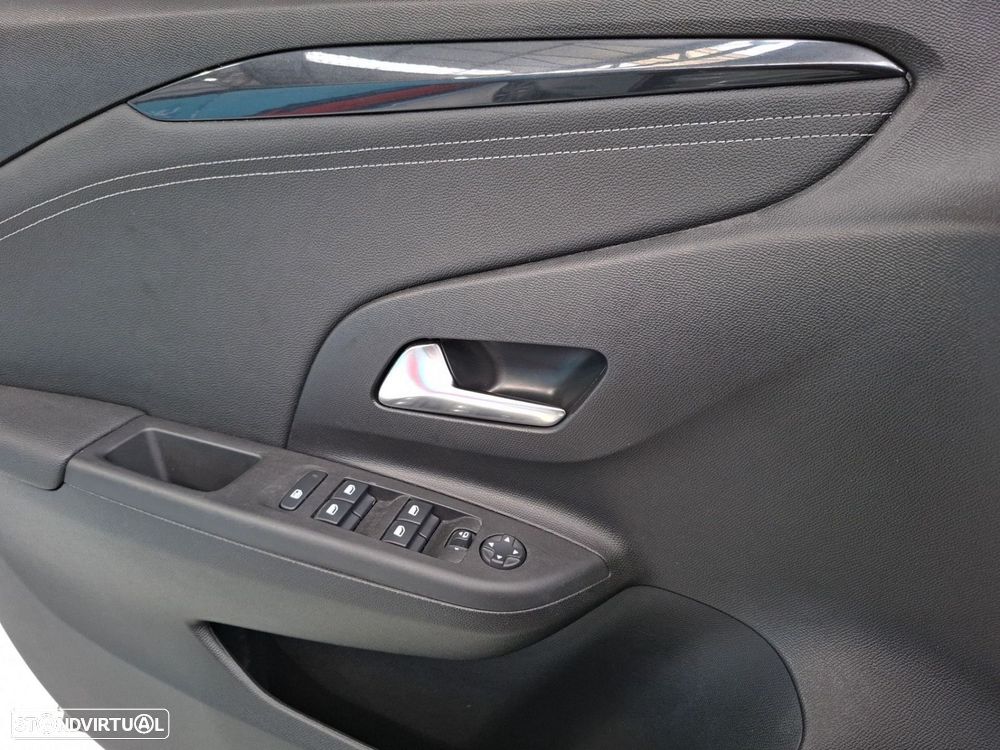 Opel Corsa 1.2 T GS - 23