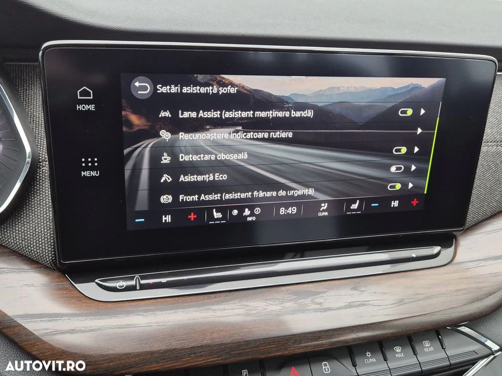 Skoda Octavia Combi 2.0 TDI DSG 4X4 Scout - 25