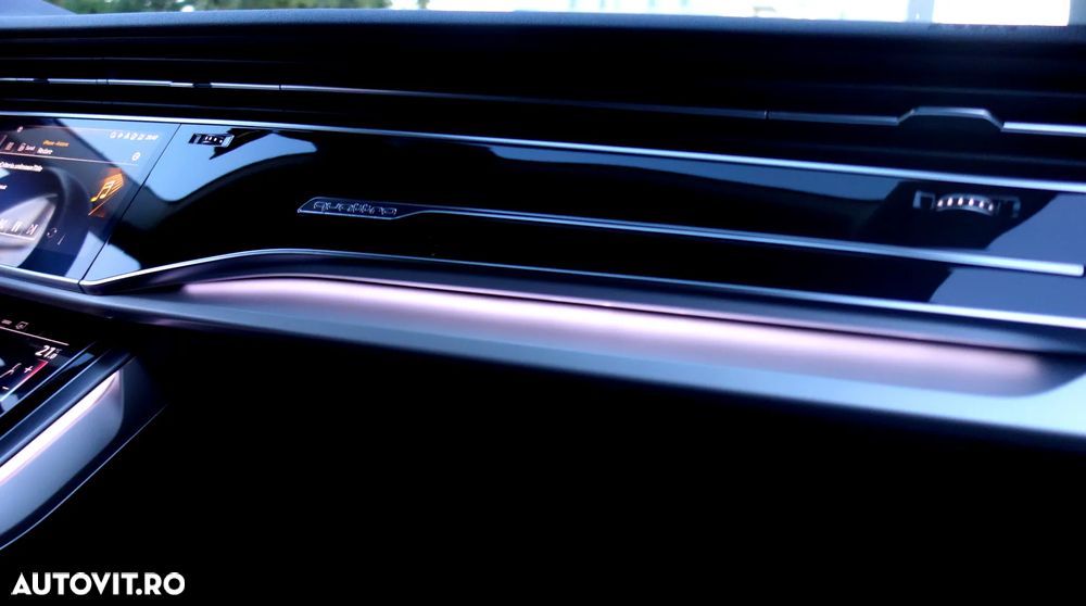 Audi Q8 3.0 45 TDI quattro Tiptronic MHEV - 16