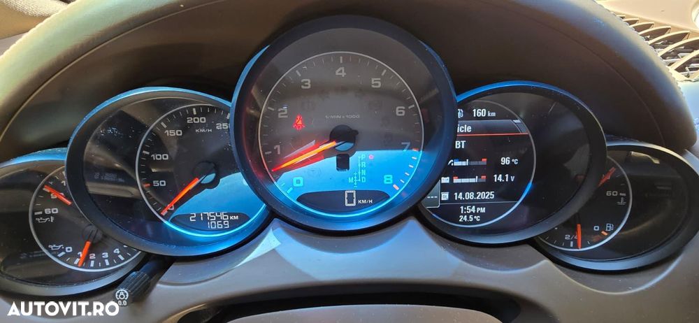 Porsche Cayenne - 10