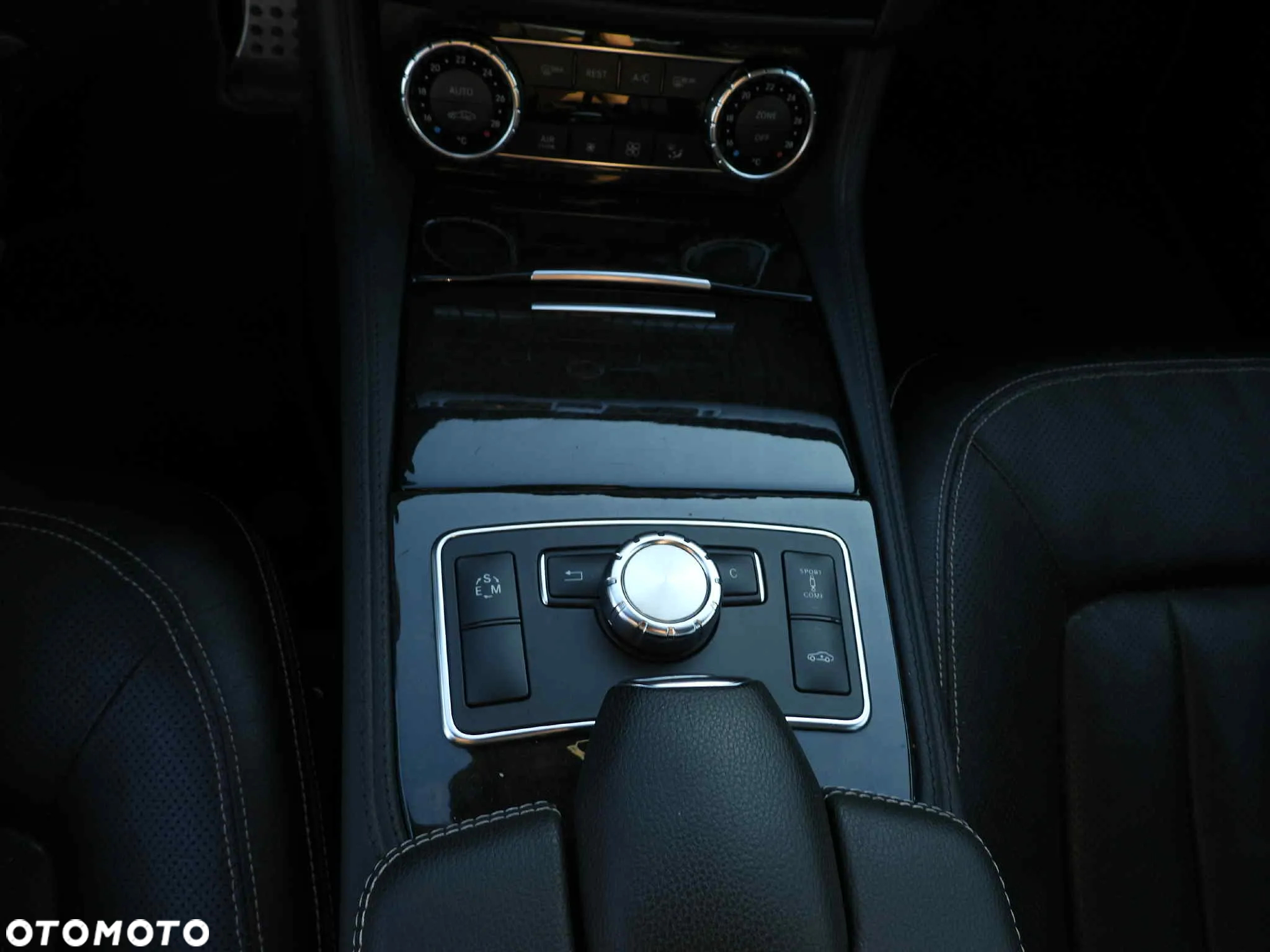 Mercedes-Benz CLS 350 BlueEffICIENCY - 12