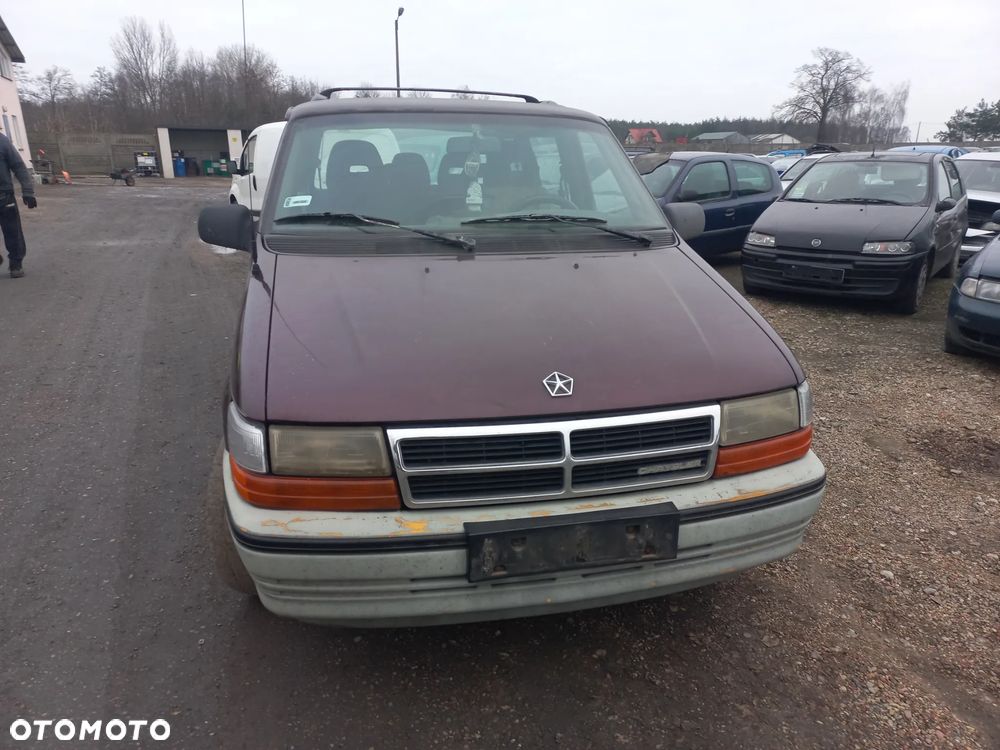 Chrysler Voyager 2.5 benzyna 95r wszystkie części - 1