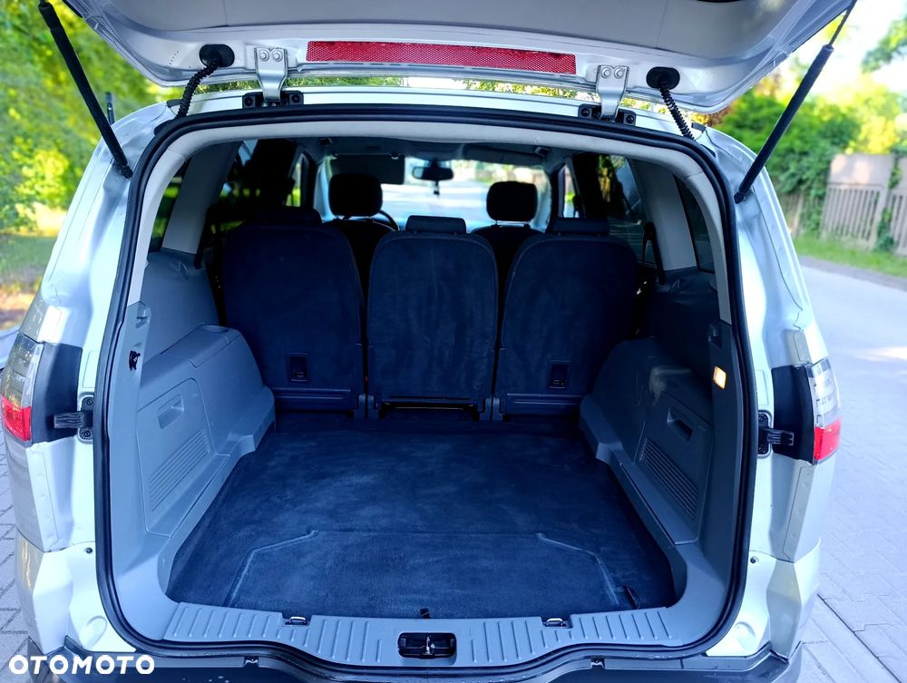 Ford S-Max - 20
