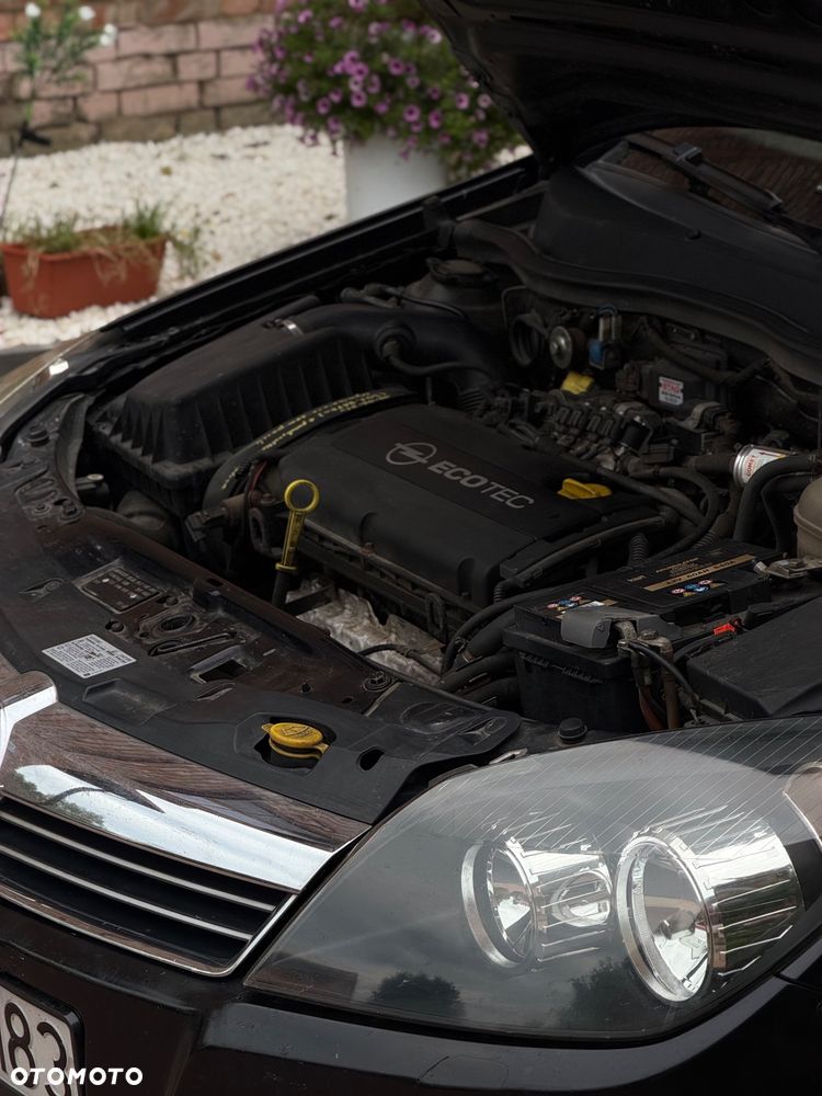 Opel Astra 1.6 Cosmo - 17