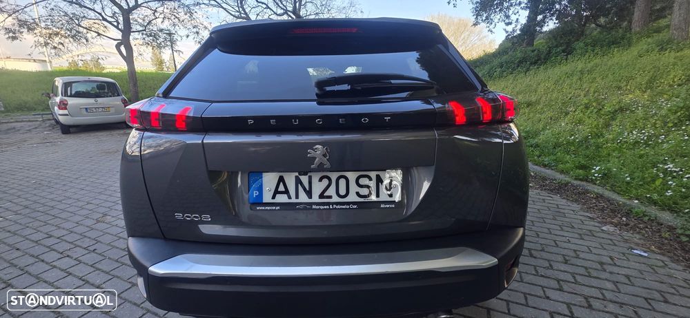 Peugeot 2008 1.5 BlueHDi Allure Pack - 4