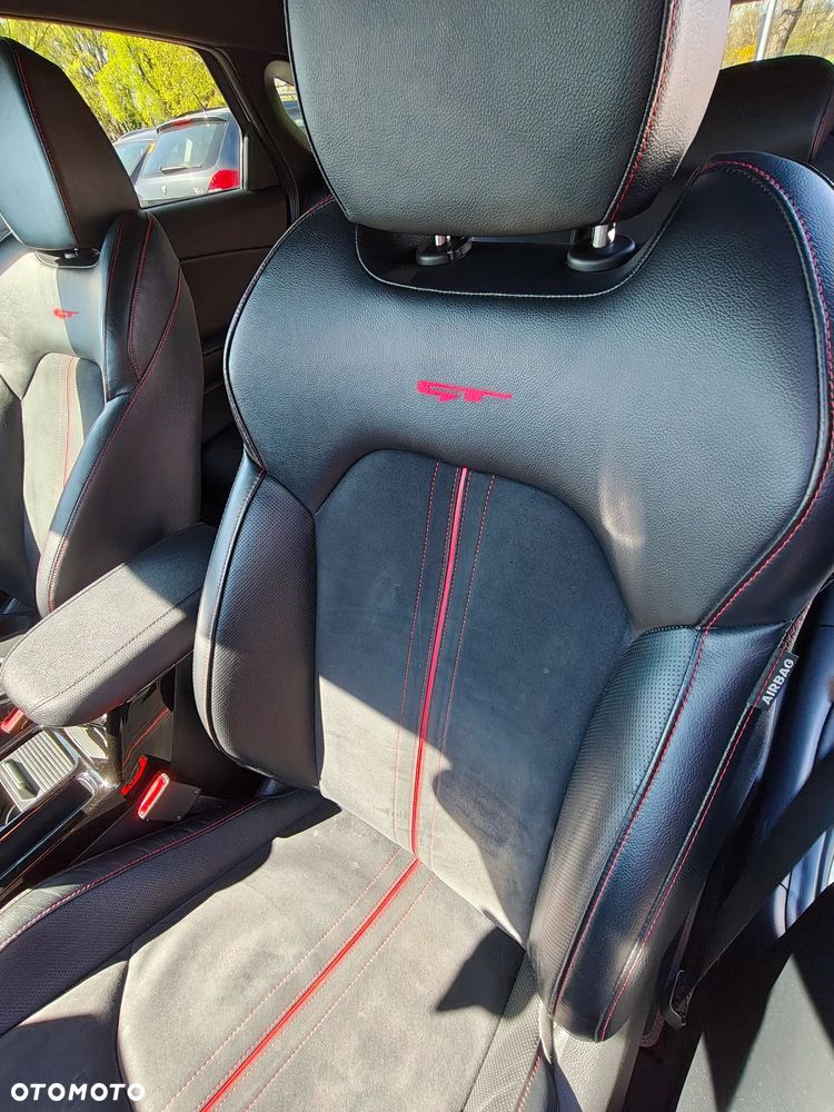 Kia ProCeed 1.6 T-GDI DCT7 OPF GT - 17