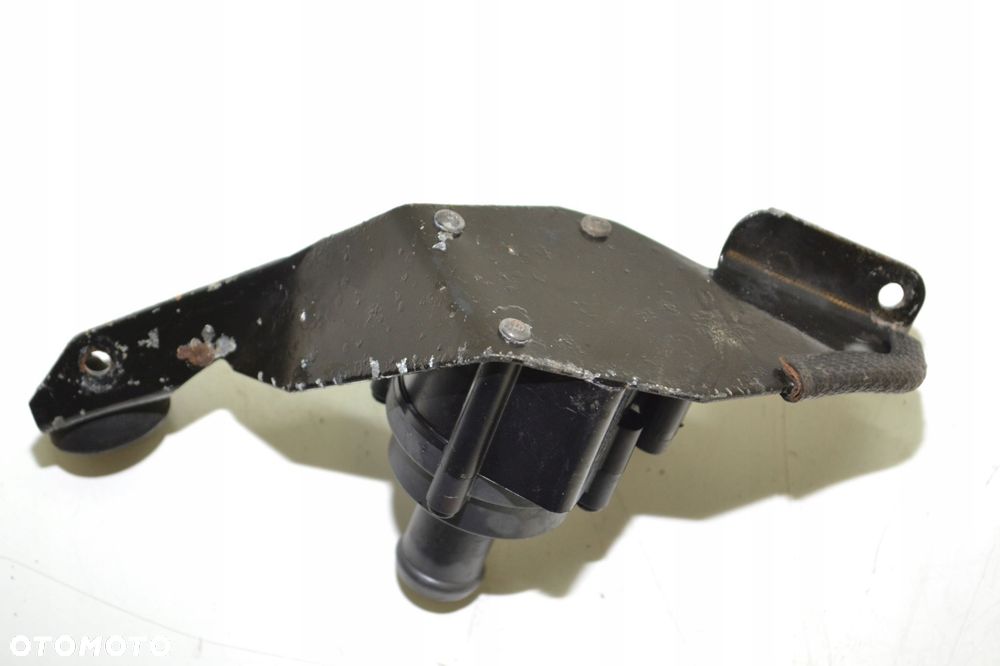 AUDI A5 POMPA DODATKOWA WODY OGRZEWANIE POSTOJOWE 7.01713.06.0 - 4