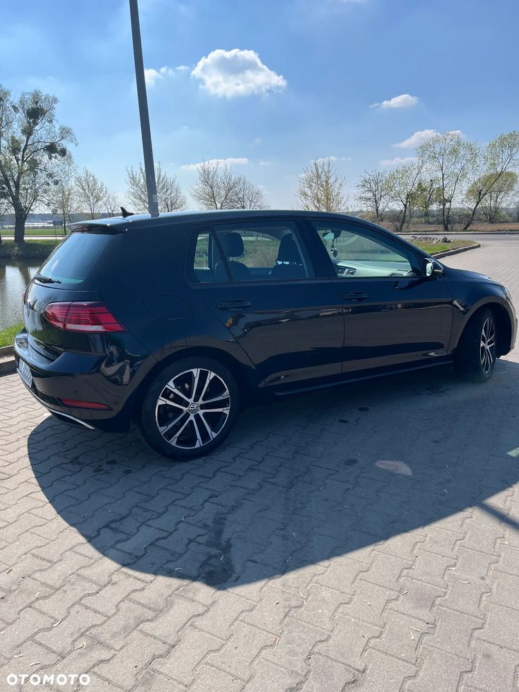 Volkswagen Golf - 3