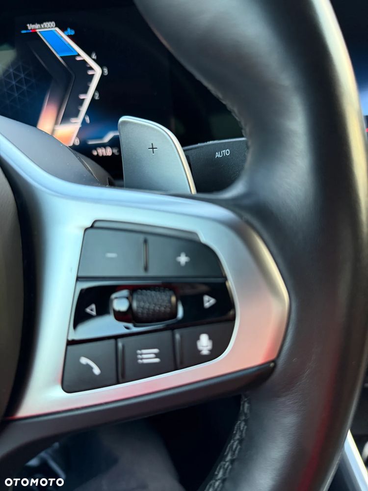 BMW Seria 3 320d xDrive M Sport sport - 33