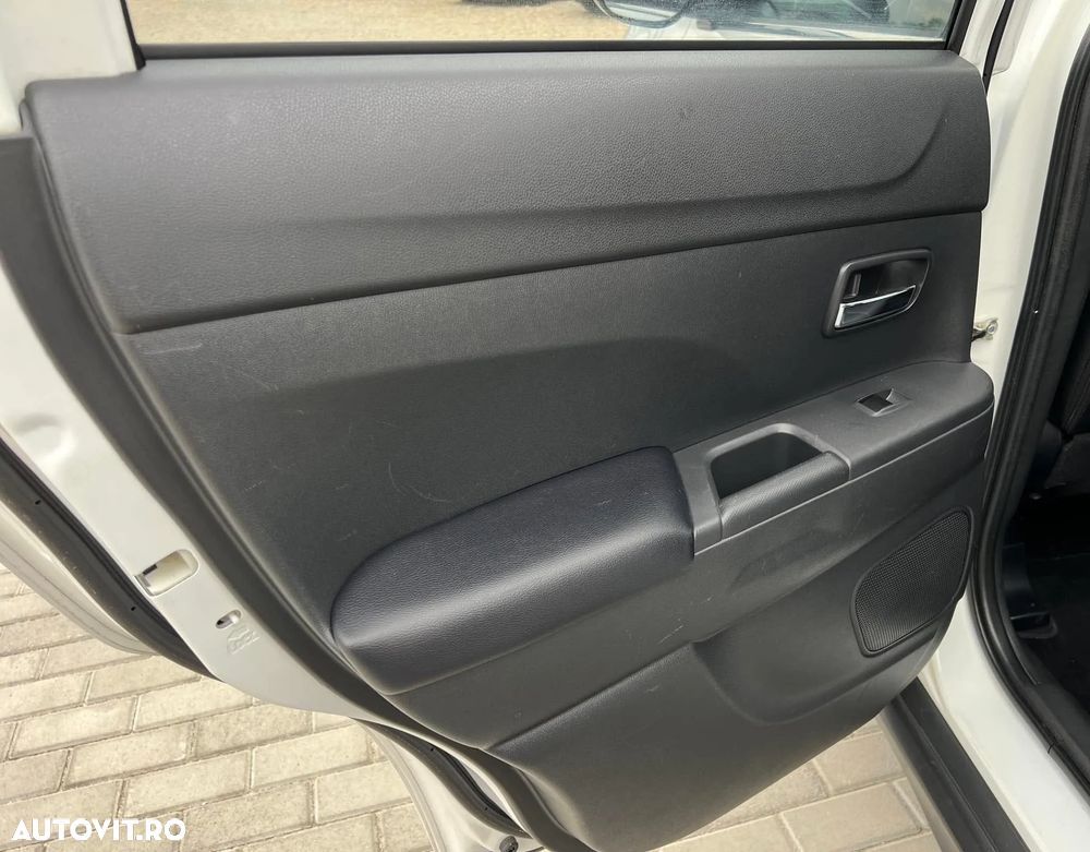 Mitsubishi ASX 1.8 DI-D 4WD Instyle - 19