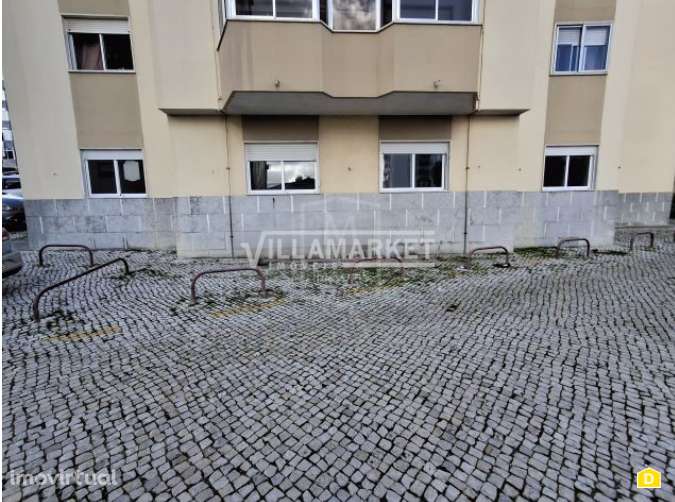 Apartamento T3 da banca remodelado localizado na Ramada, concelho de O - Grande imagem: 3/5