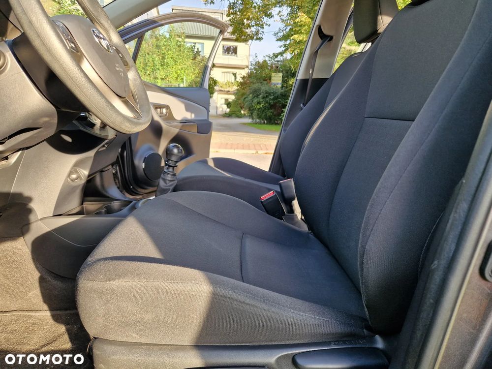 Toyota Yaris 1.5 Premium - 21