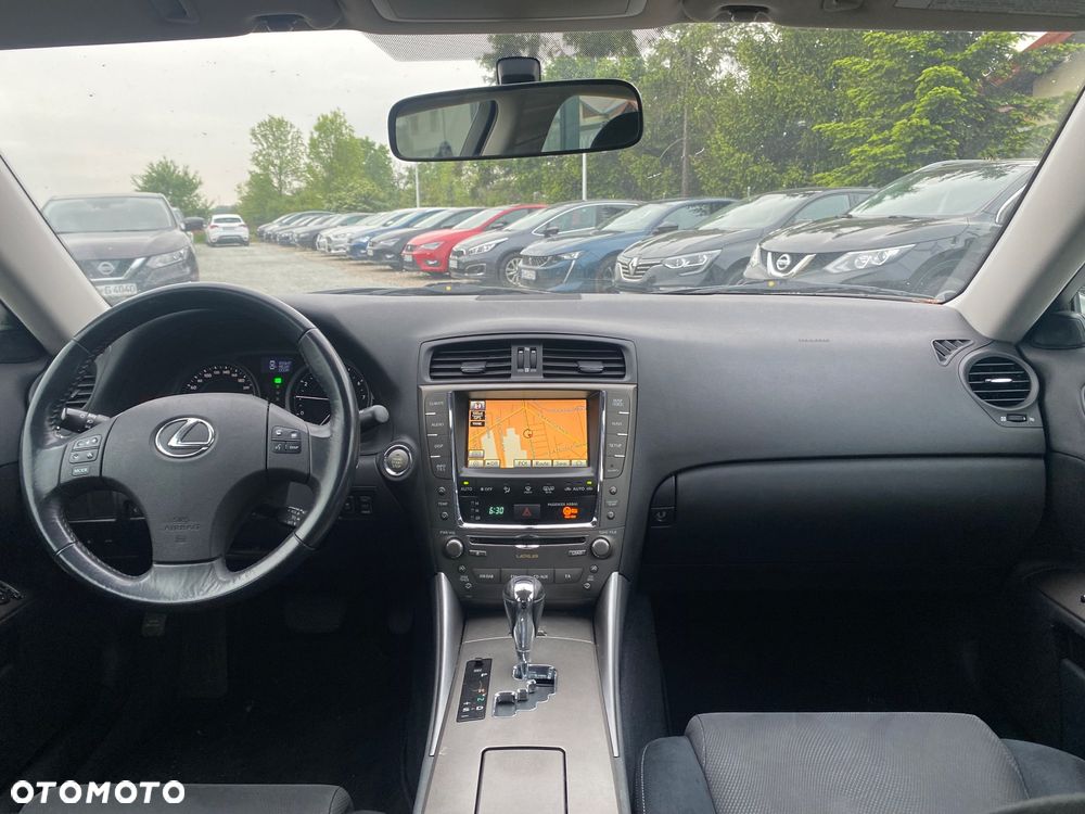Lexus IS 250 Prestige - 29