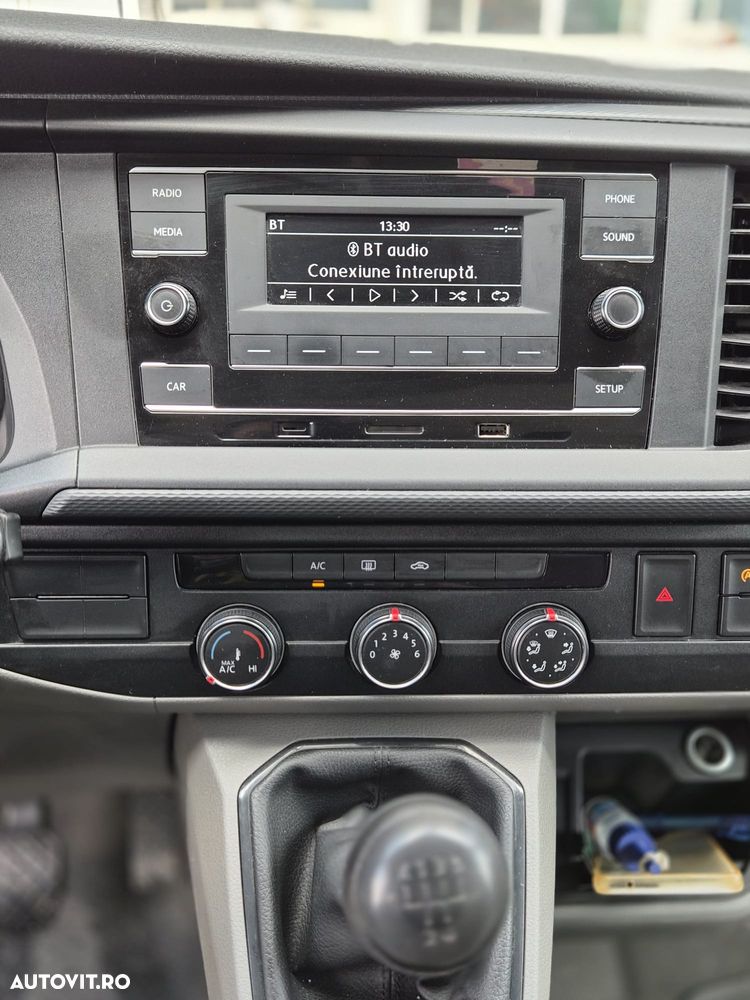 Volkswagen Transporter - 7