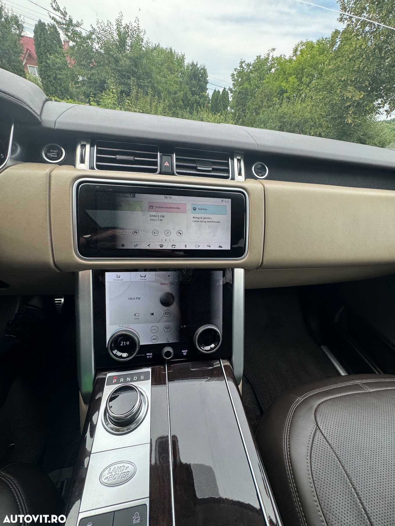 Land Rover Range Rover 3.0L SDV6 Vogue - 6