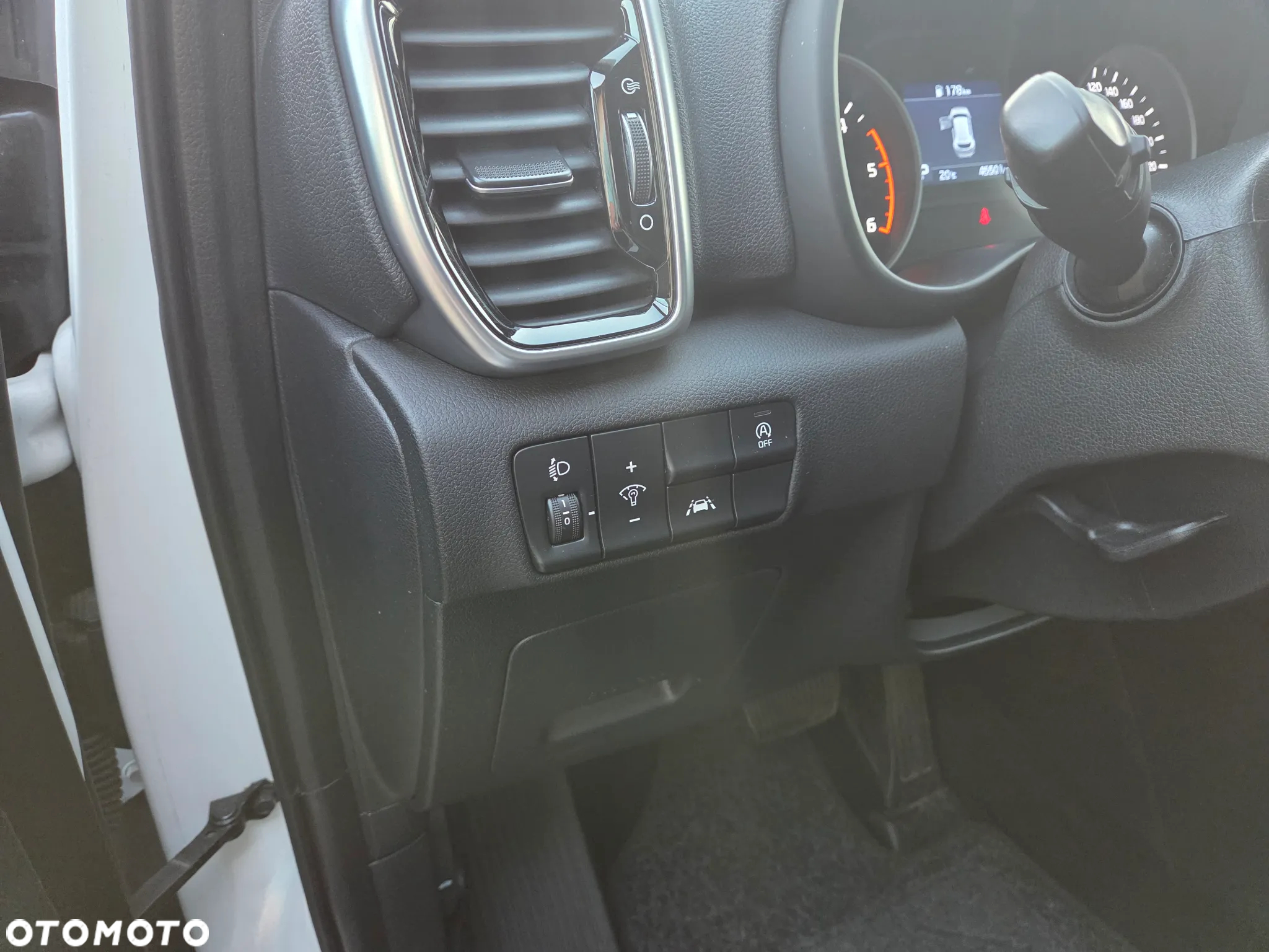 Kia Sportage - 18