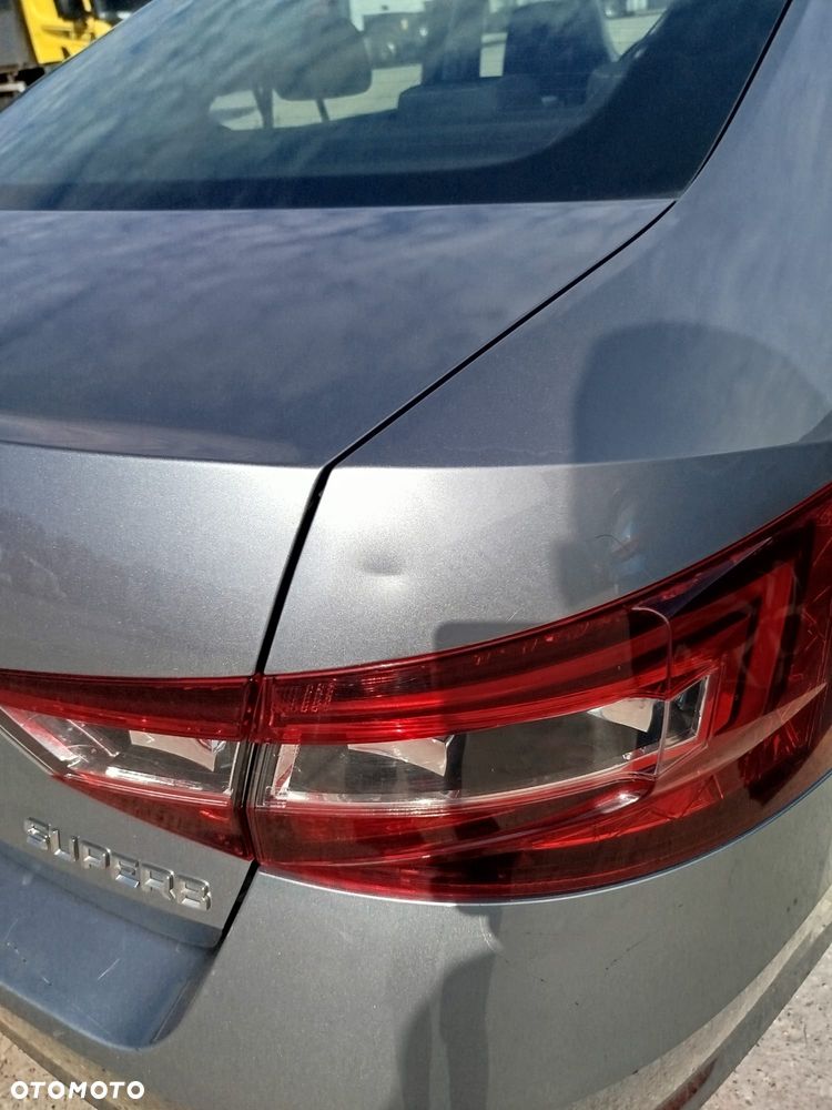 Skoda Superb 1.6 TDI Ambition - 16