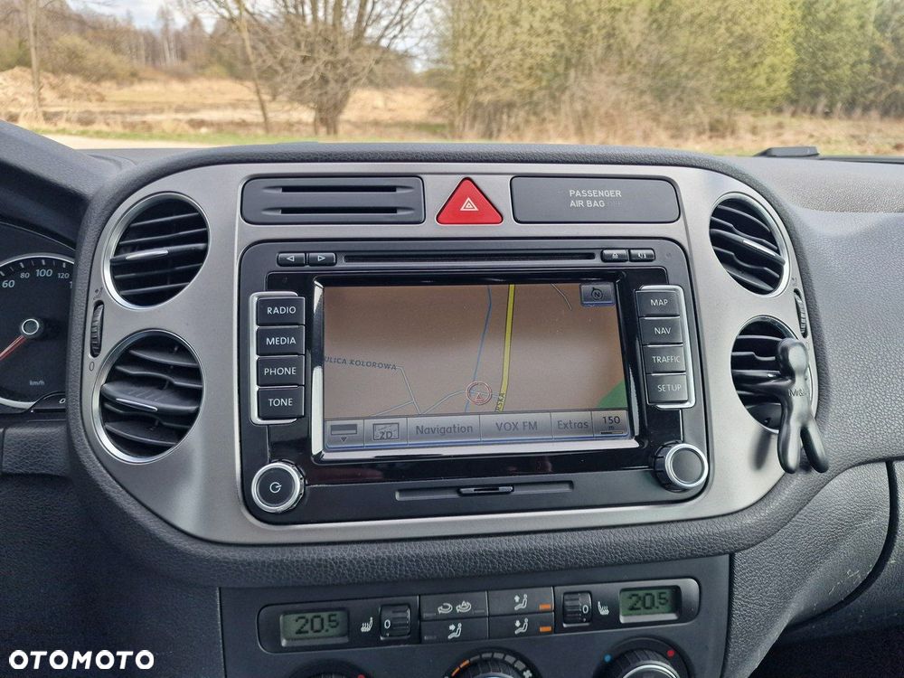 Volkswagen Tiguan 2.0 TDI DPF 4Motion BlueMotion Technology DSG Exclusive - 22