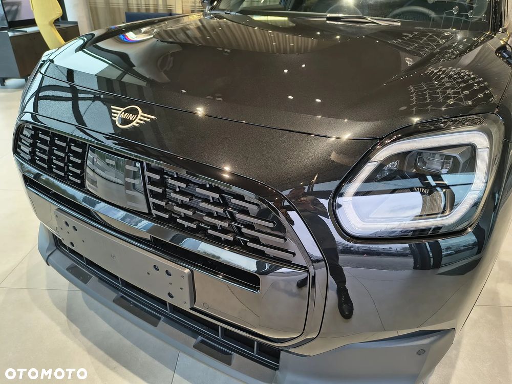 MINI Countryman Cooper ALL4 Classic Trim - 5