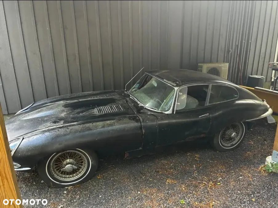 Jaguar E-Type - 3