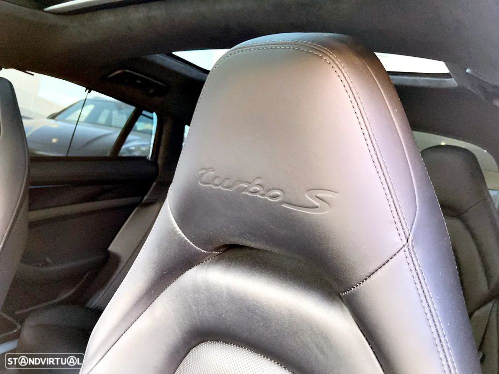 Porsche Panamera Turbo S E-Hybrid - 25