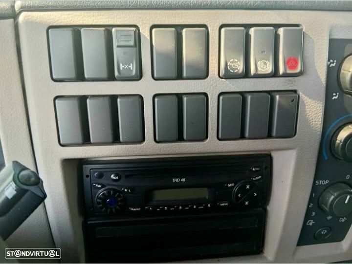 Volvo FL 12 - 8
