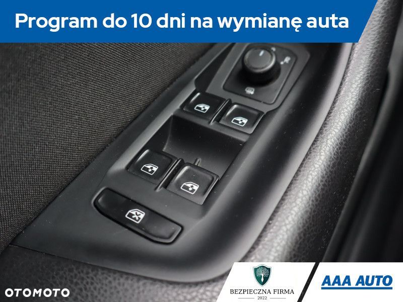 Volkswagen Passat - 19