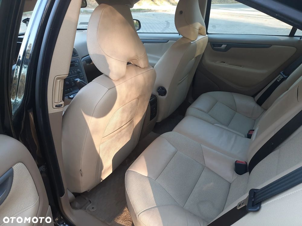 Volvo S60 2.4 Kinetic - 8