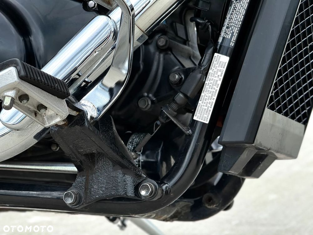 Suzuki Boulevard - 14